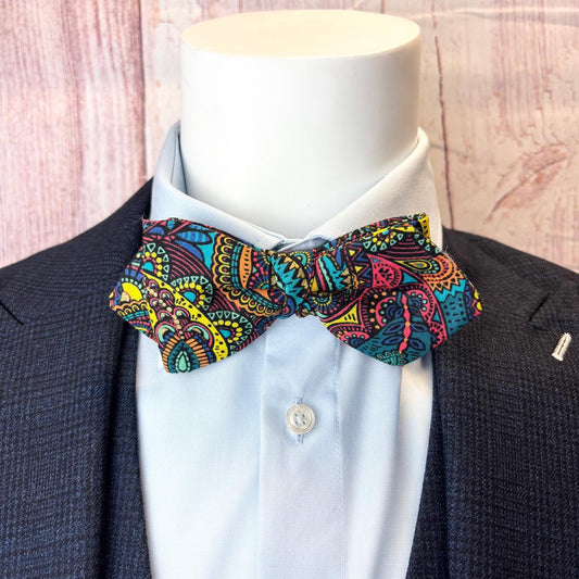 All That Jazz Diamond Point Ready-Tied Bow Tie