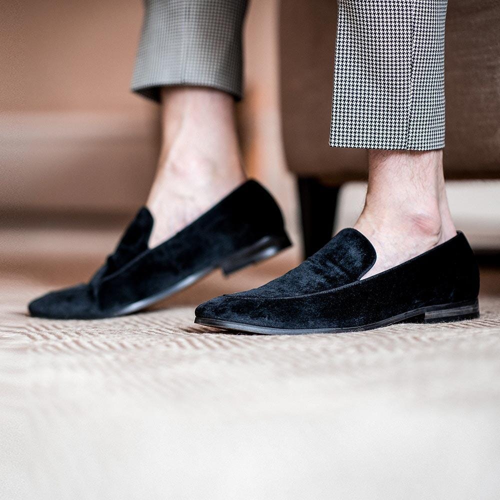 What shoes should you wear for smart casual?. Mens style fashion tips from THREADPEPPER.