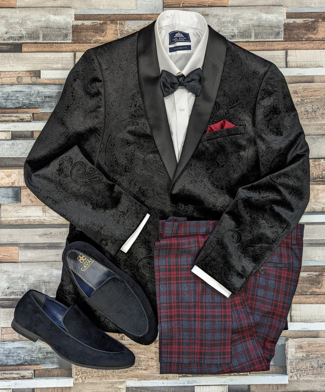 What should I wear for a Christmas Party?. Mens style fashion tips from THREADPEPPER.