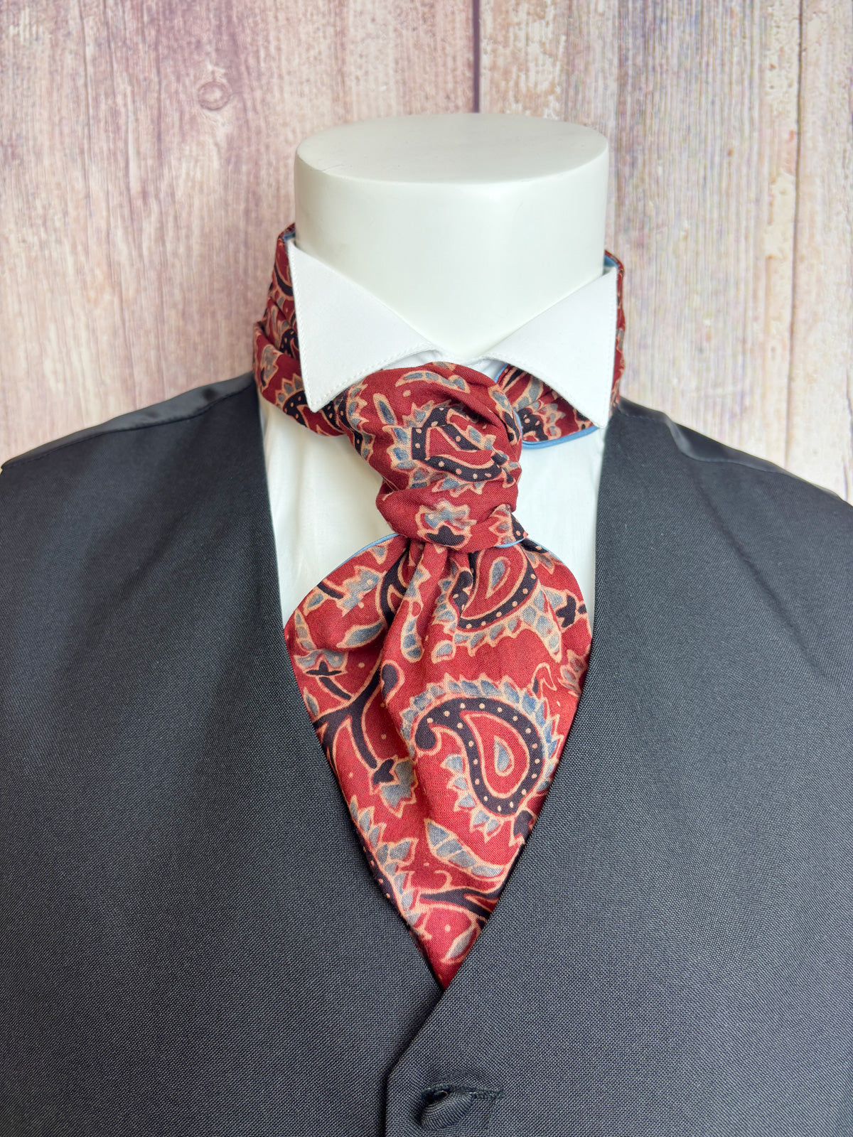 Hand-Printed Red & Blue Paislet Cravat