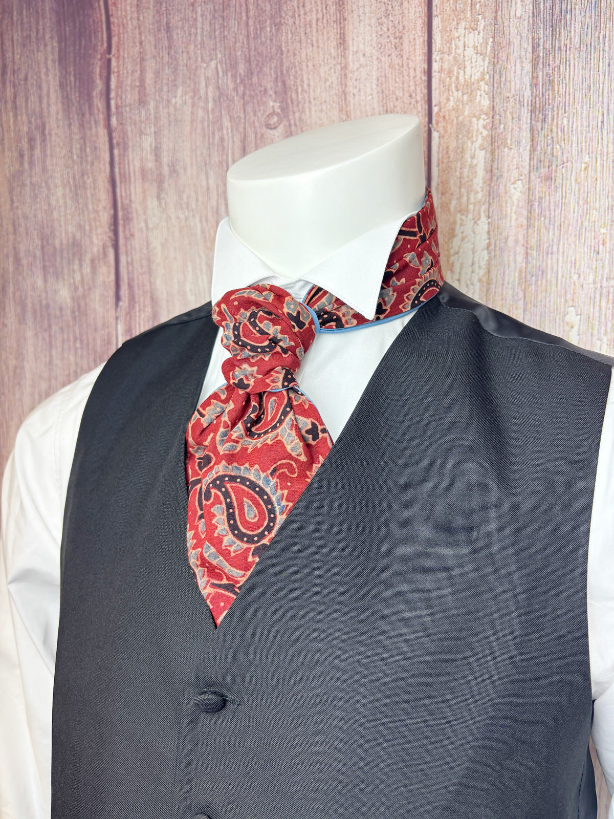 Hand-Printed Red & Blue Paislet Cravat