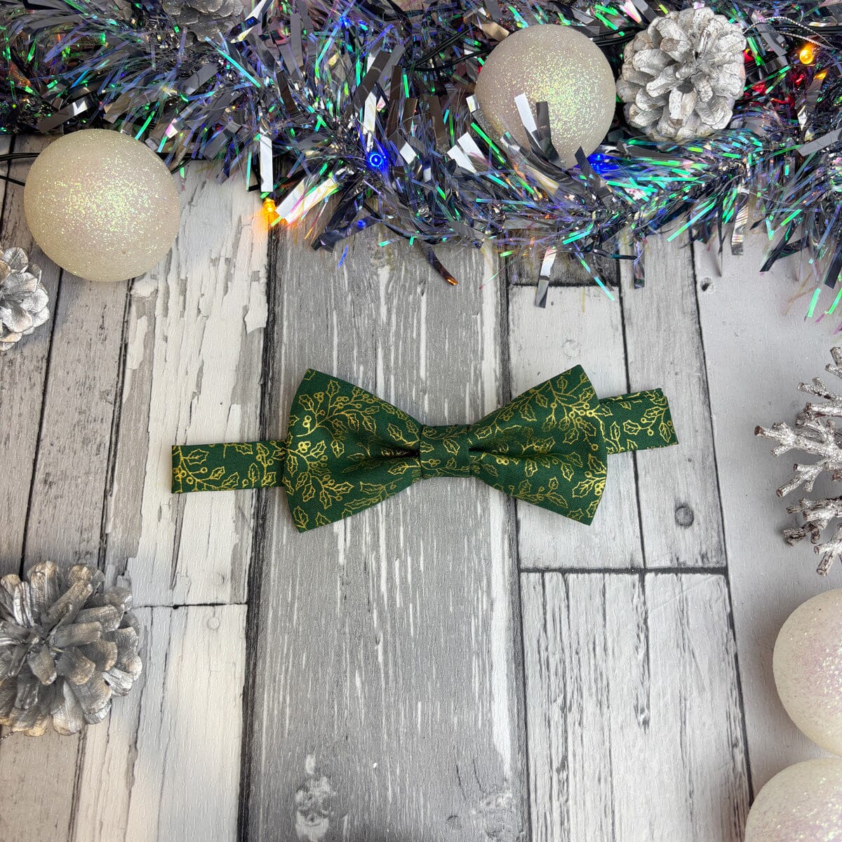Green & Gold Holly Berries Bow Tie - Bow Ties - 
