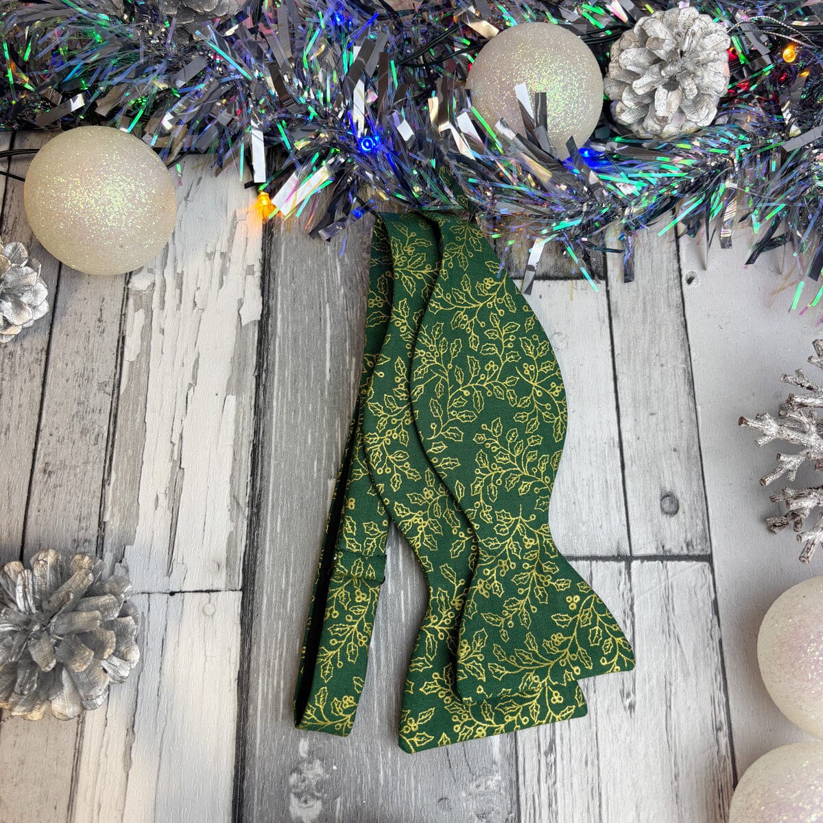 Green & Gold Holly Berries Bow Tie - Bow Ties - 