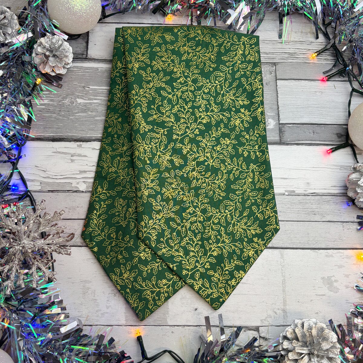 Green & Gold Holly Berries Cravat - Cravats - 