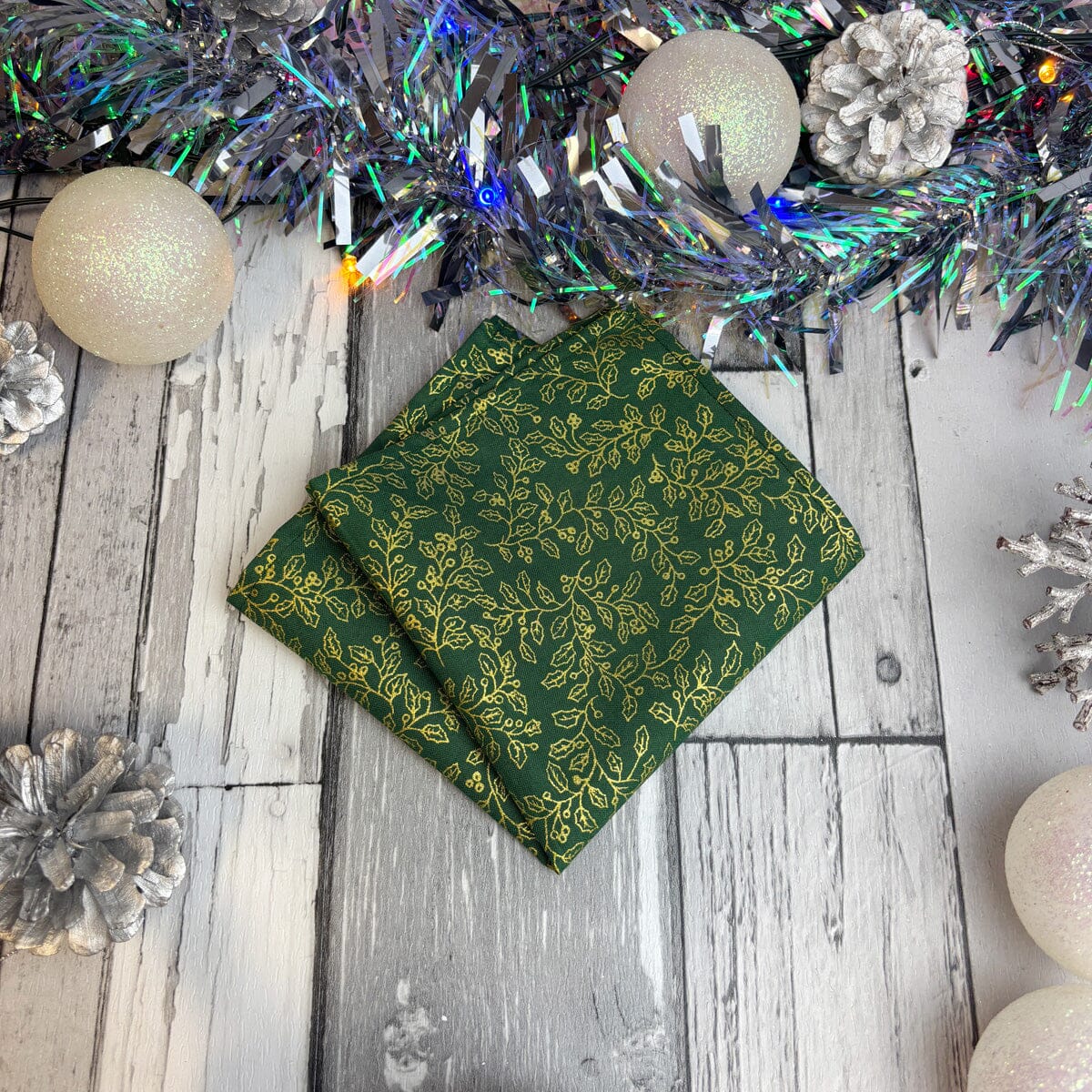Green & Gold Holly Berries Pocket Square - Pocket Square - 
