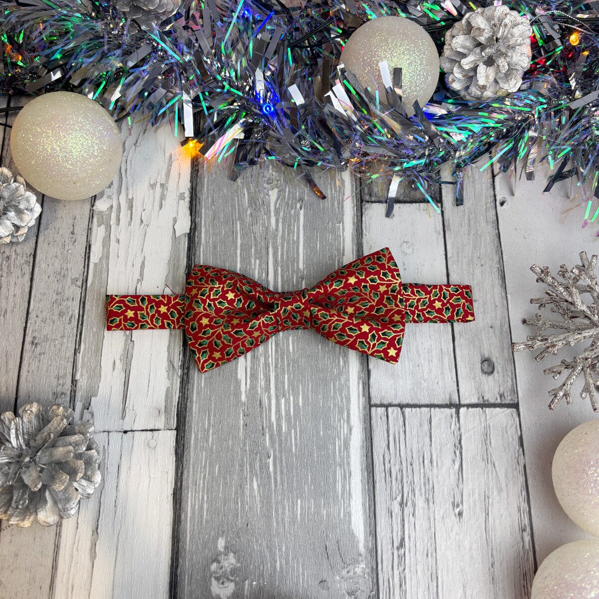 Red & Gold Holly Leaves Bow Tie - Bow Ties - 