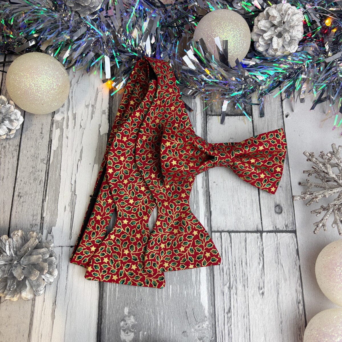 Red & Gold Holly Leaves Bow Tie - Bow Ties - 
